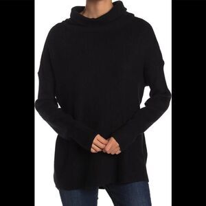 🔥5 for $25 sale🔥 DEVOTION BY CYRUS NWT black Cowlneck Ribbed Tunic Sweater